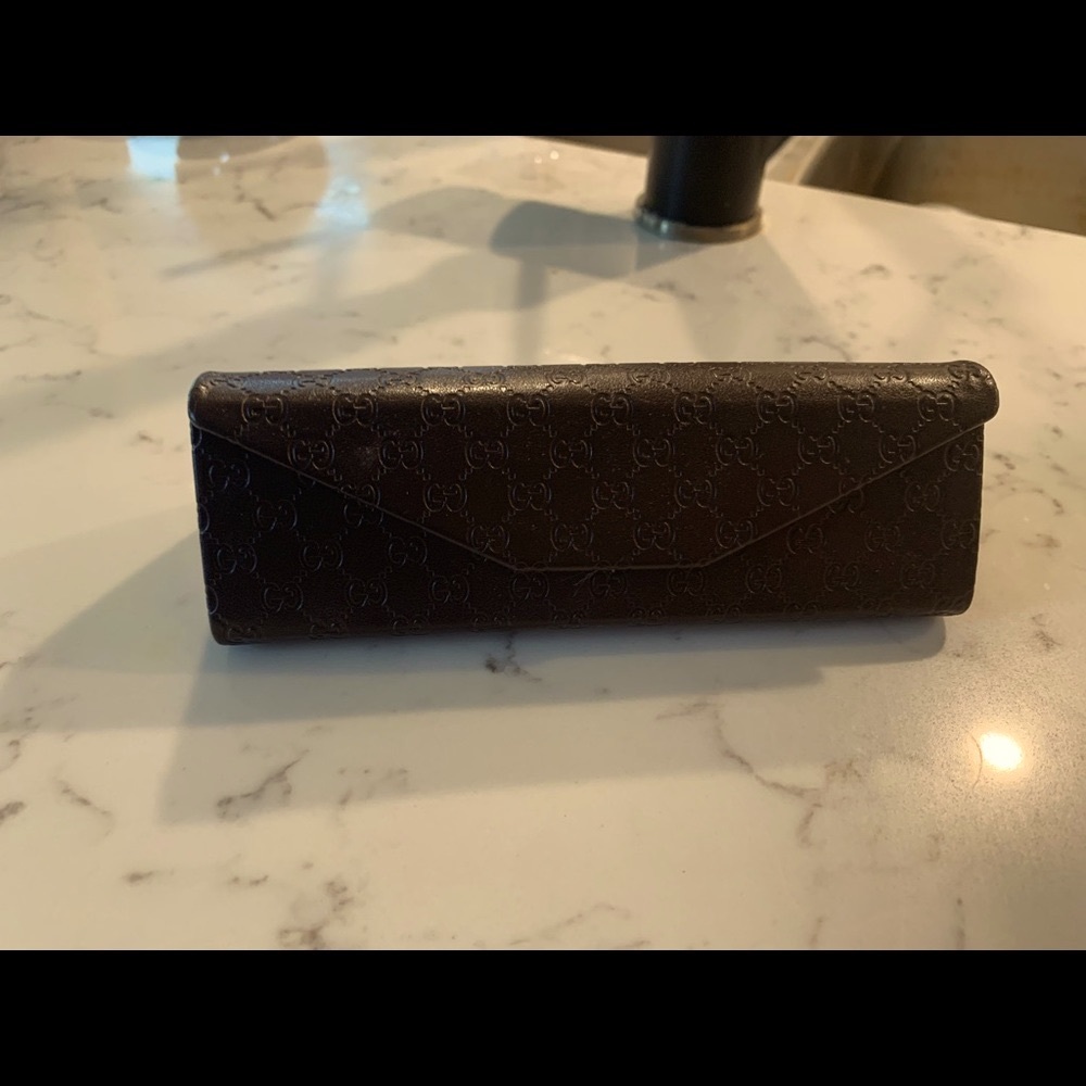 Gucci glasses case holder